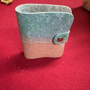 Pill organizer binder style